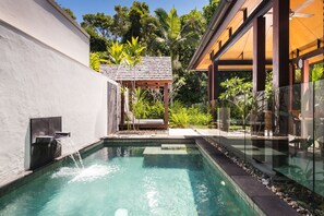 Terrace/patio - Niramaya Villas and Spa (Port Douglas)