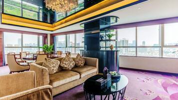 Executive Suite, 1 King Bed | View from room