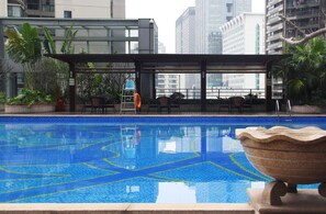 Piscine couverte, piscine extérieure