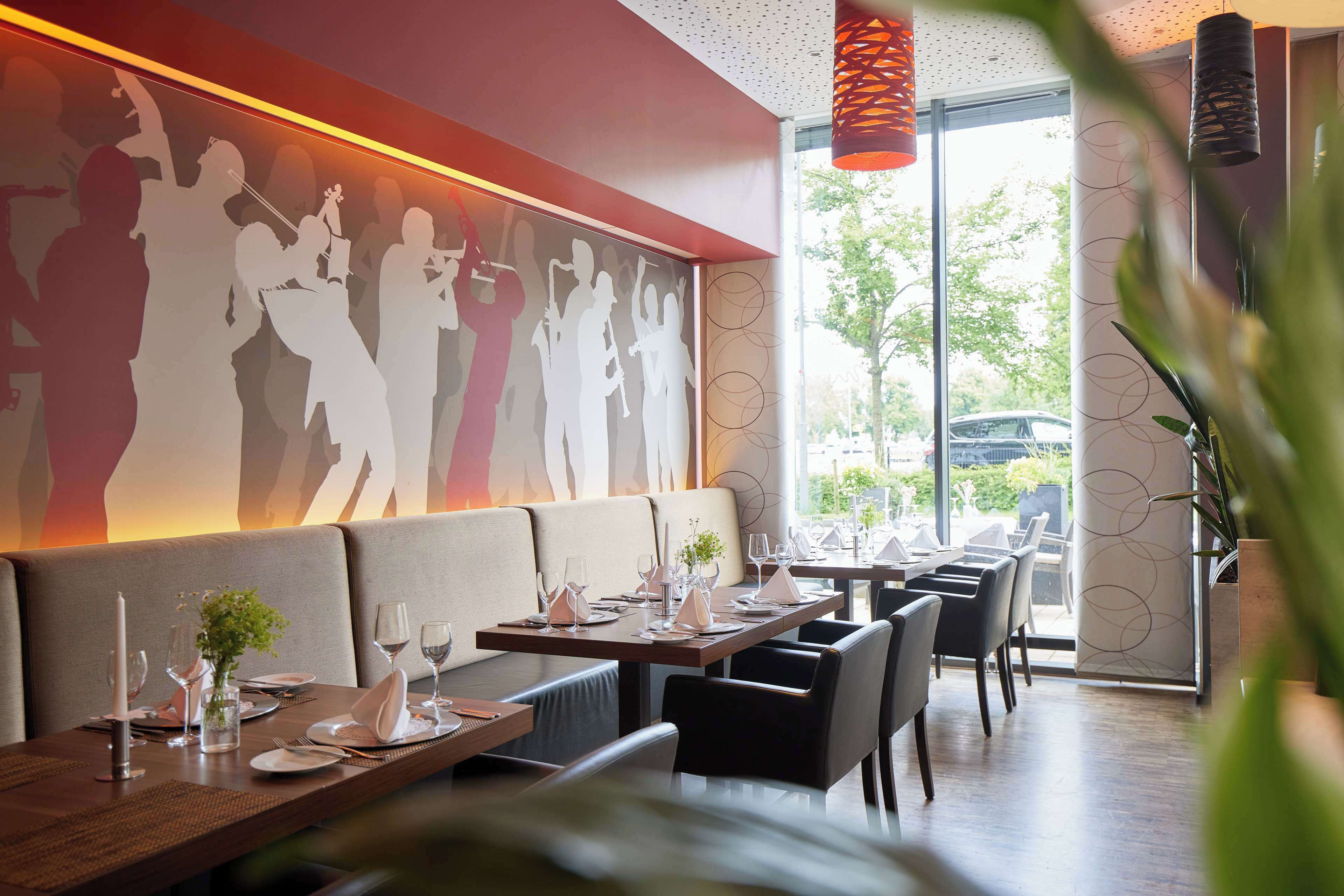 breakfast, lunch, dinner served; german cuisine