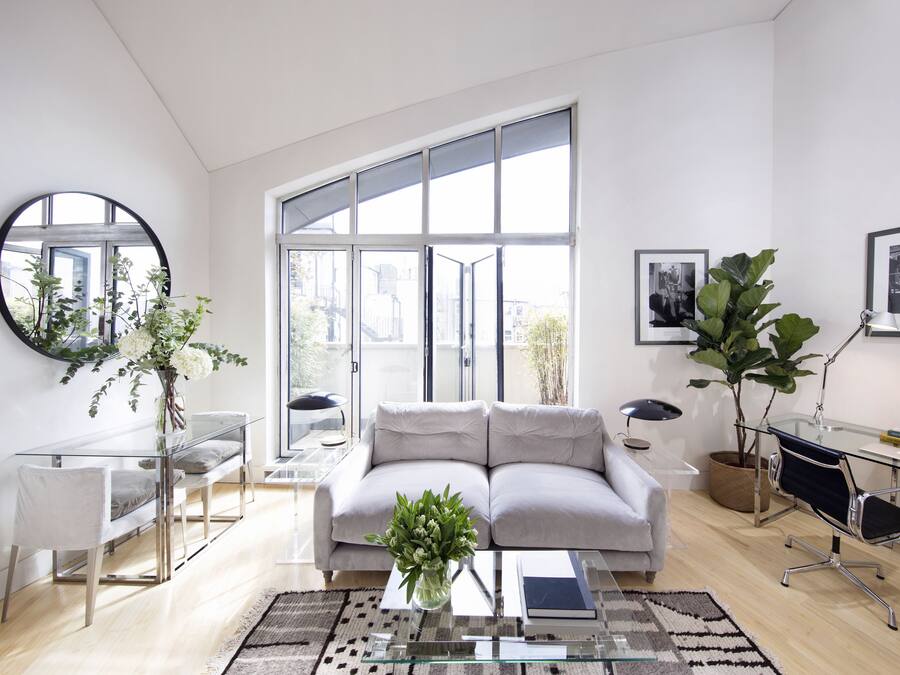 Een 0-inch ledtelevisie met digitale zenders en een televisie