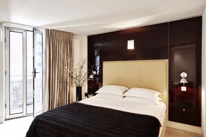 Sengetøy av topp kvalitet, safe på rommet og individuelt dekorert