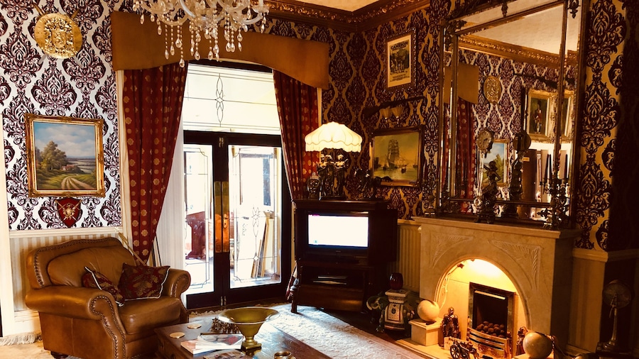 Castle Lodge Guest House