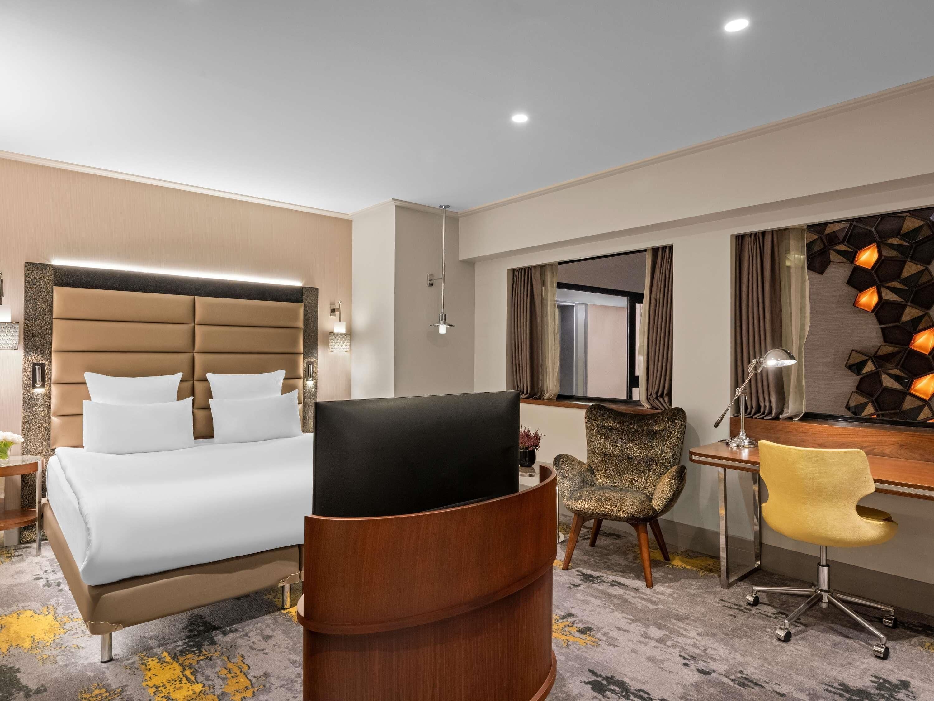 Hochwertige Bettwaren, Select-Comfort-Betten, Minibar, Zimmersafe