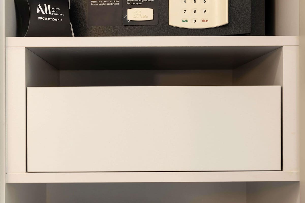 Ropa de cama de alta calidad, colchones Select Comfort, minibar