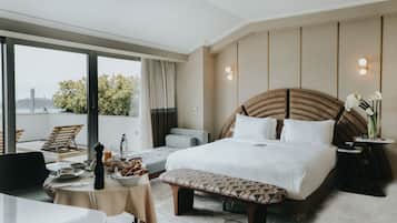 Suite, 1 Double Bed (Artisan) | 1 bedroom, premium bedding, Select Comfort beds, minibar