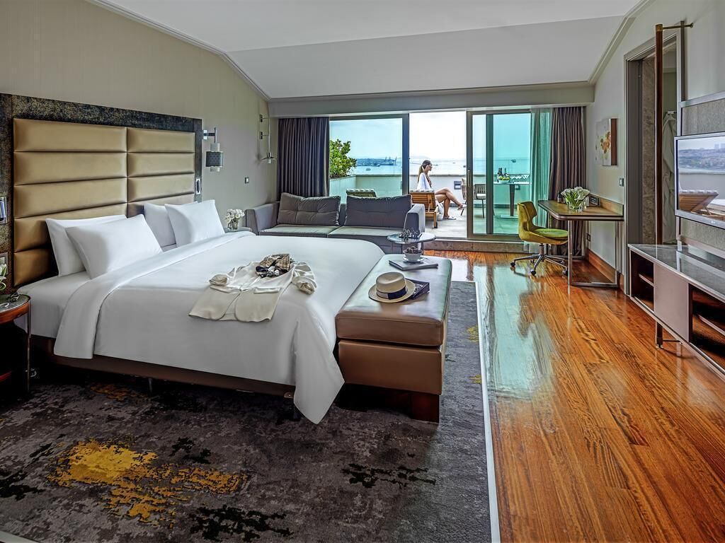 Suite, 1 Double Bed (Bosphorus) | Premium bedding, Select Comfort beds, minibar, in-room safe