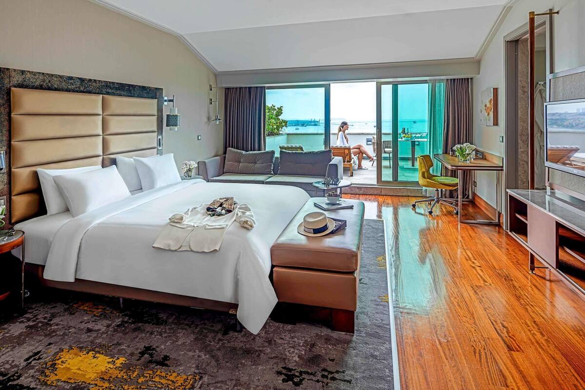 Suite, 1 tweepersoonsbed (Bosphorus) | Luxe beddengoed, Select Comfort-bedden, een minibar