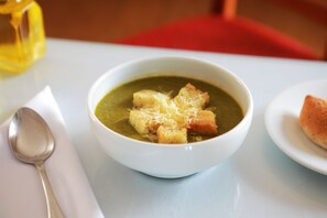 Breakfast, lunch, dinner served; international cuisine  - San Agustin Plaza (Cusco)