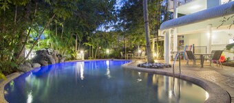 Port Douglas Outrigger Holiday Apartments