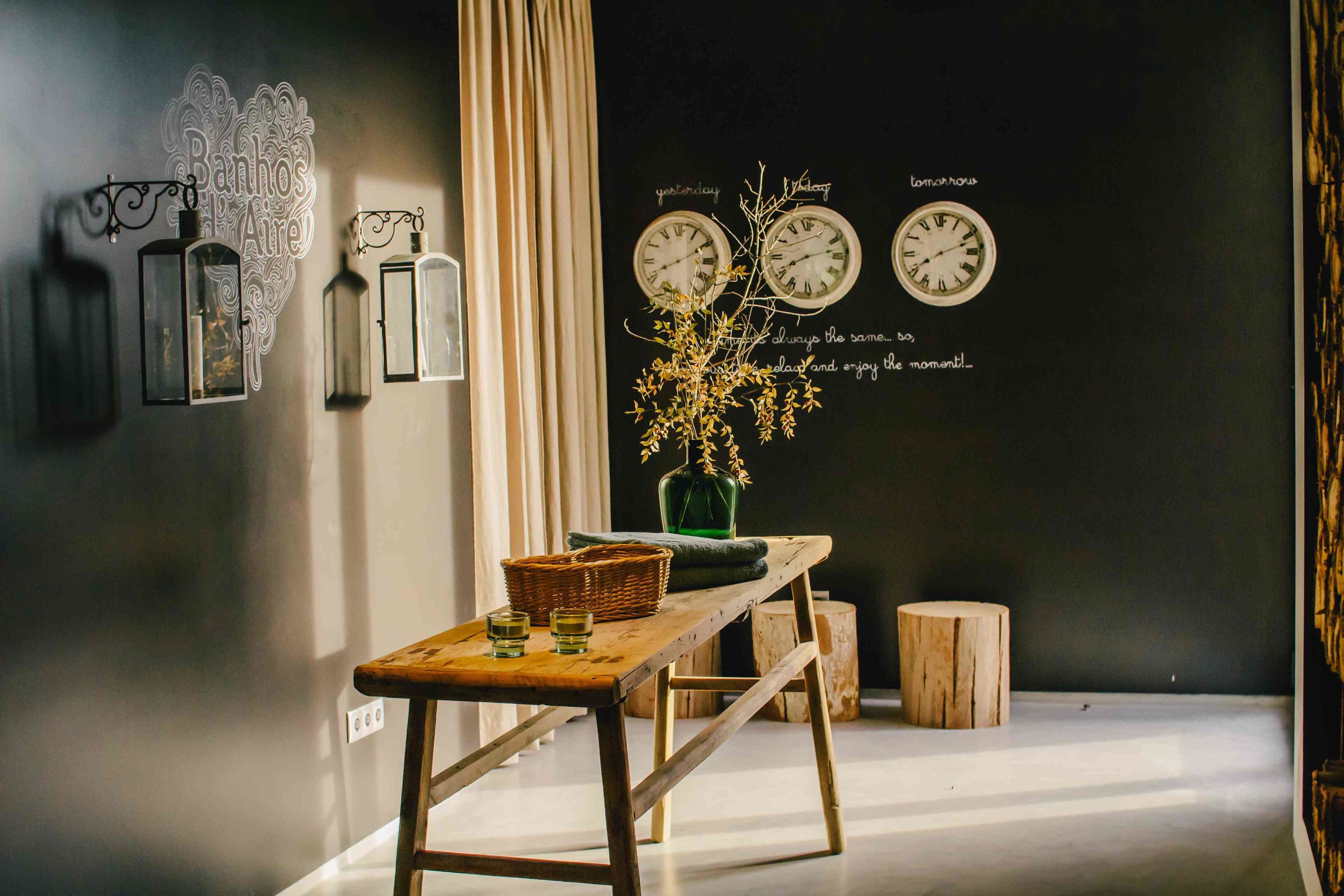 3 indoor pools, seasonal outdoor pool