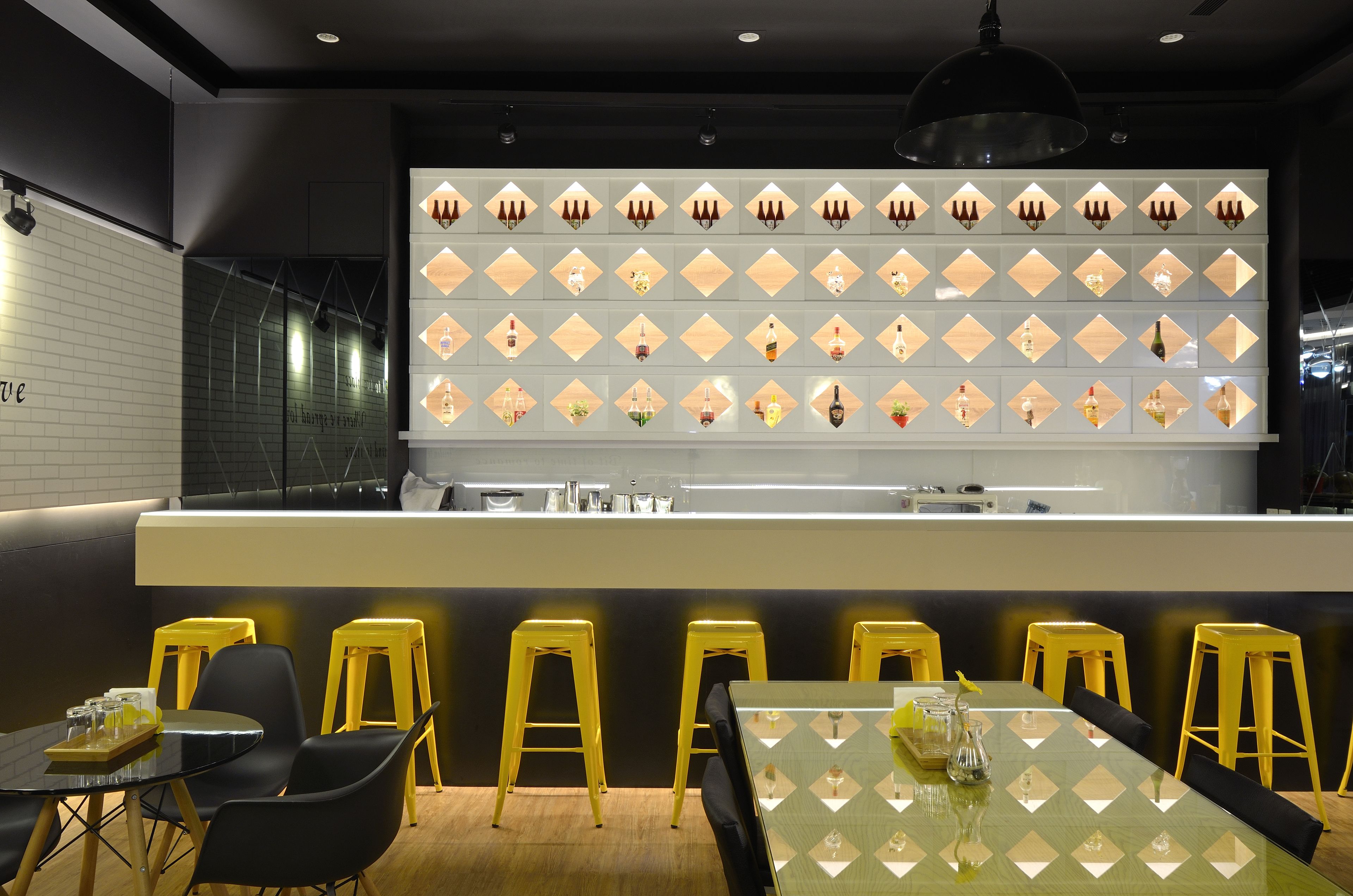 Bar (en la propiedad)