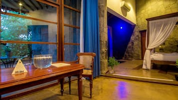 1 chambre, minibar, coffres-forts dans les chambres