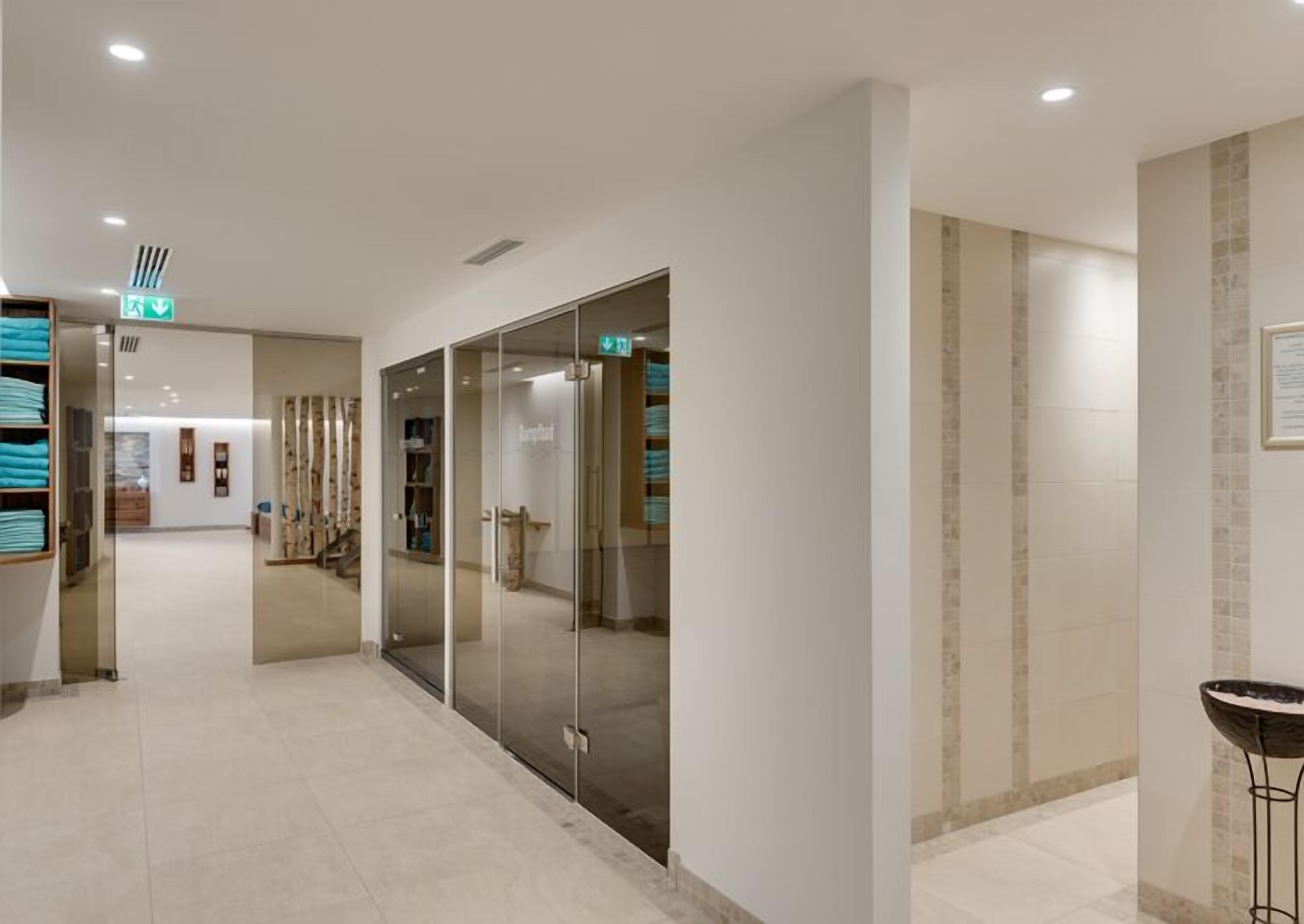 Sauna, steam room, hot stone massages, deep-tissue massages