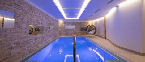 Sauna, steam room, hot stone massages, deep-tissue massages