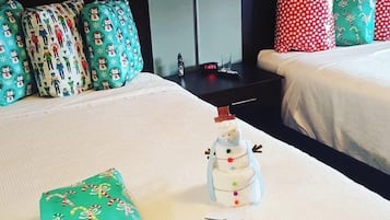 Laptop workspace, blackout drapes, iron/ironing board, free WiFi