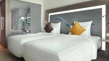 Kamar Twin Superior, 2 Tempat Tidur Twin | Minibar, brankas, meja kerja, dan setrika/meja setrika