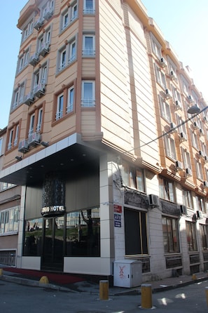 Exterior - Kaya Madrid Hotel (Istanbul)