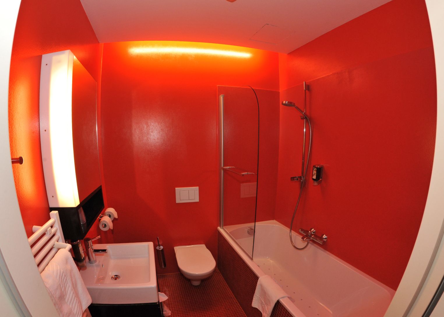 deluxe single room with one single bed | bathroom | hair dryer