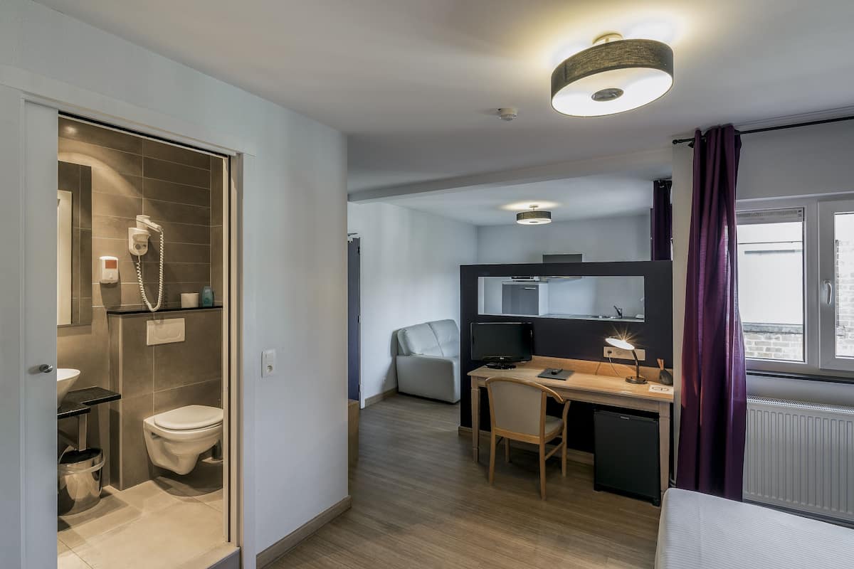 desk, iron/ironing board, free cots/infant beds, free wifi