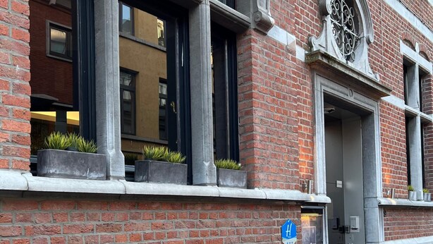 Uklassifisert bilde, 1 av 61, knapp
