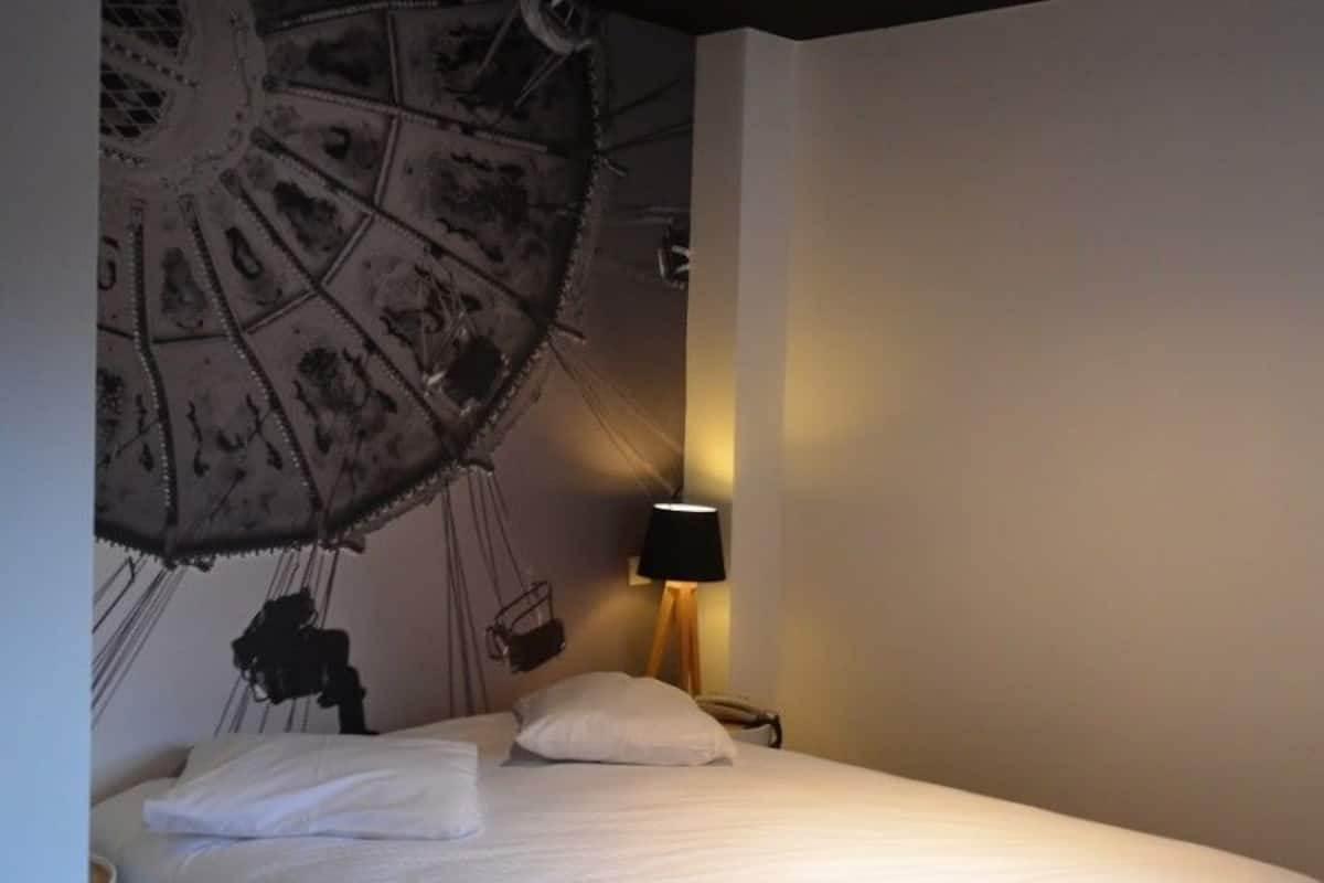 single room | desk, iron/ironing board, free cots/infant beds, free wifi