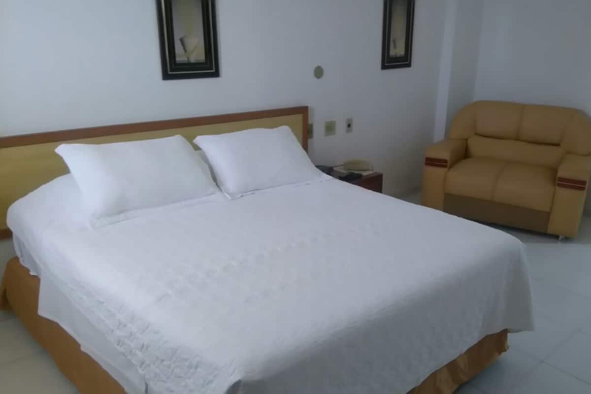 In-room safe, individually decorated, desk, blackout drapes