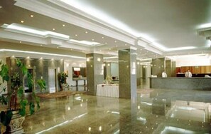 Lobby - Obeid Plaza Hotel (Bauru)
