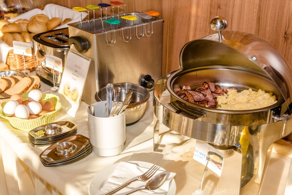 รวมอาหารเช้าแบบบุฟเฟ่ต์