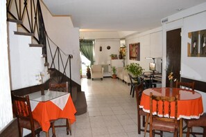 Dining - Hotel Dallas Center (Mar del Plata)
