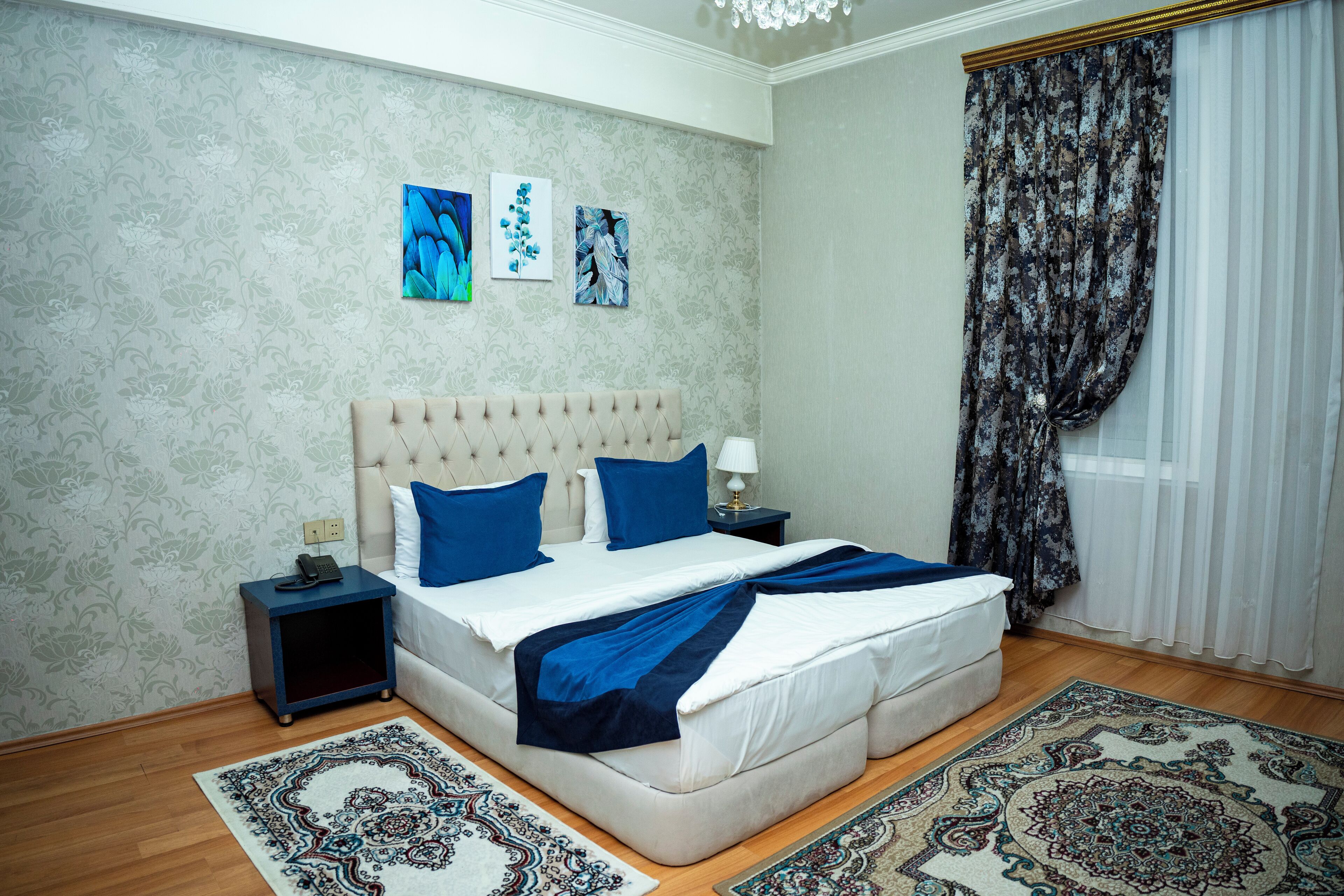 スタンダード ダブルル  ーム | 高級寝具、ミニバー、セーフティボックス (室内)、デスク