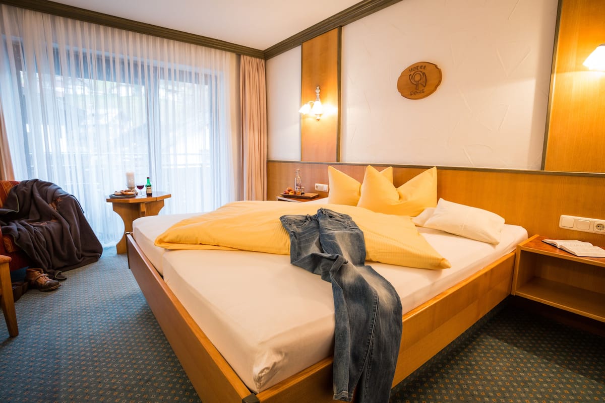 Ropa de cama de alta calidad y minibar