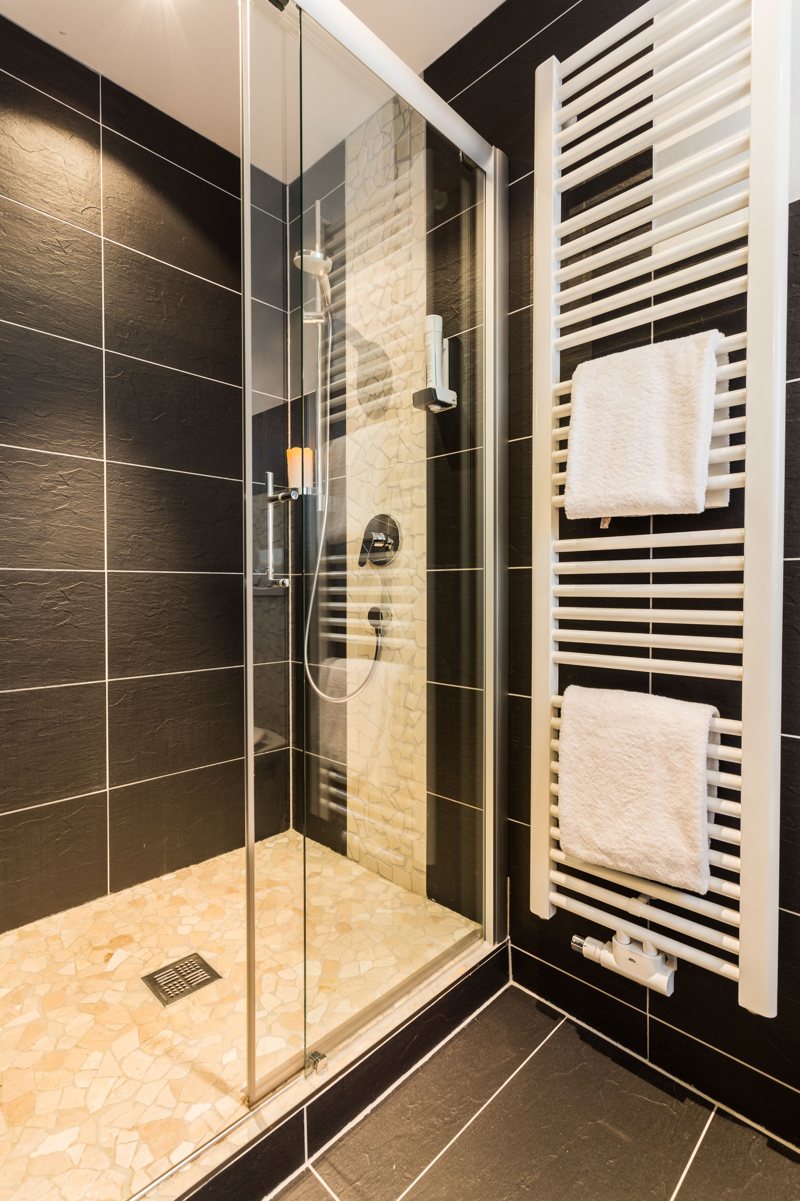 Loft, Balcony, Mountain View | Bathroom shower