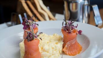 Gratis komplet morgenmad hver dag