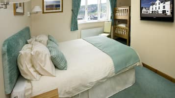 Værelse til 4 personer - udsigt til havn | Strand-/havudsigt