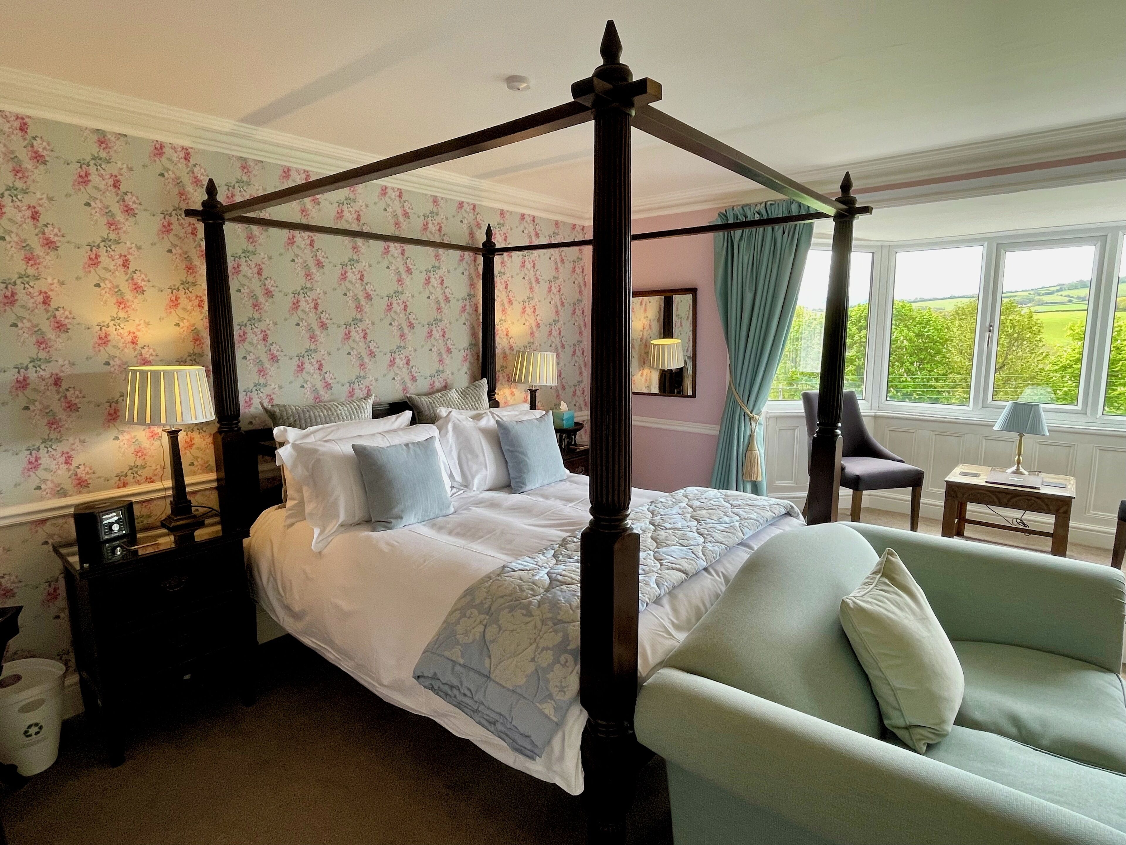 Premier-Doppelzimmer (First Floor Premier Four-Poster Suite)