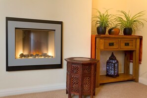 Standard Apartment, 1 Bedroom | Living room