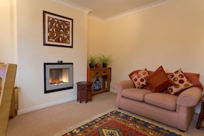 Standard Apartment, 1 Bedroom | Living room | 32-inch flat-screen TV with digital channels, LCD TV, DVD player