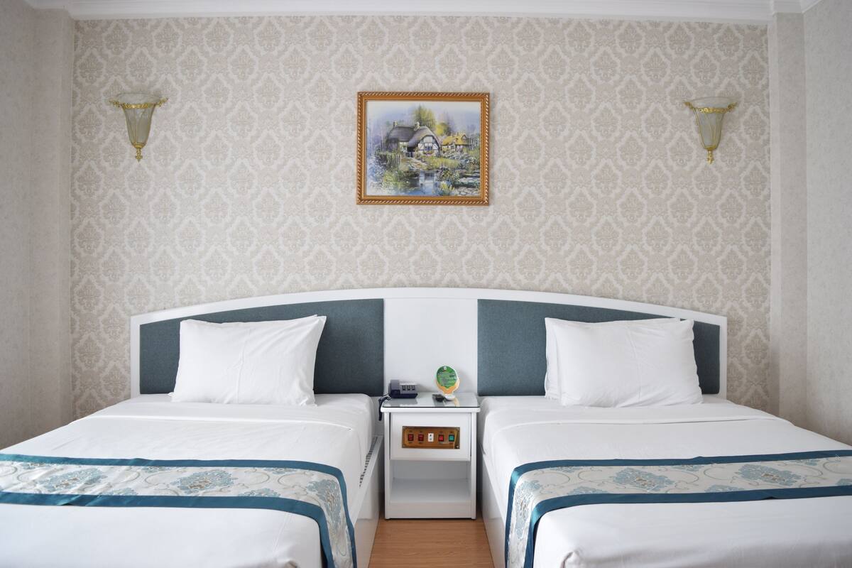 Quarto duplo superior | Frigobar, cofres nos quartos, escrivaninha