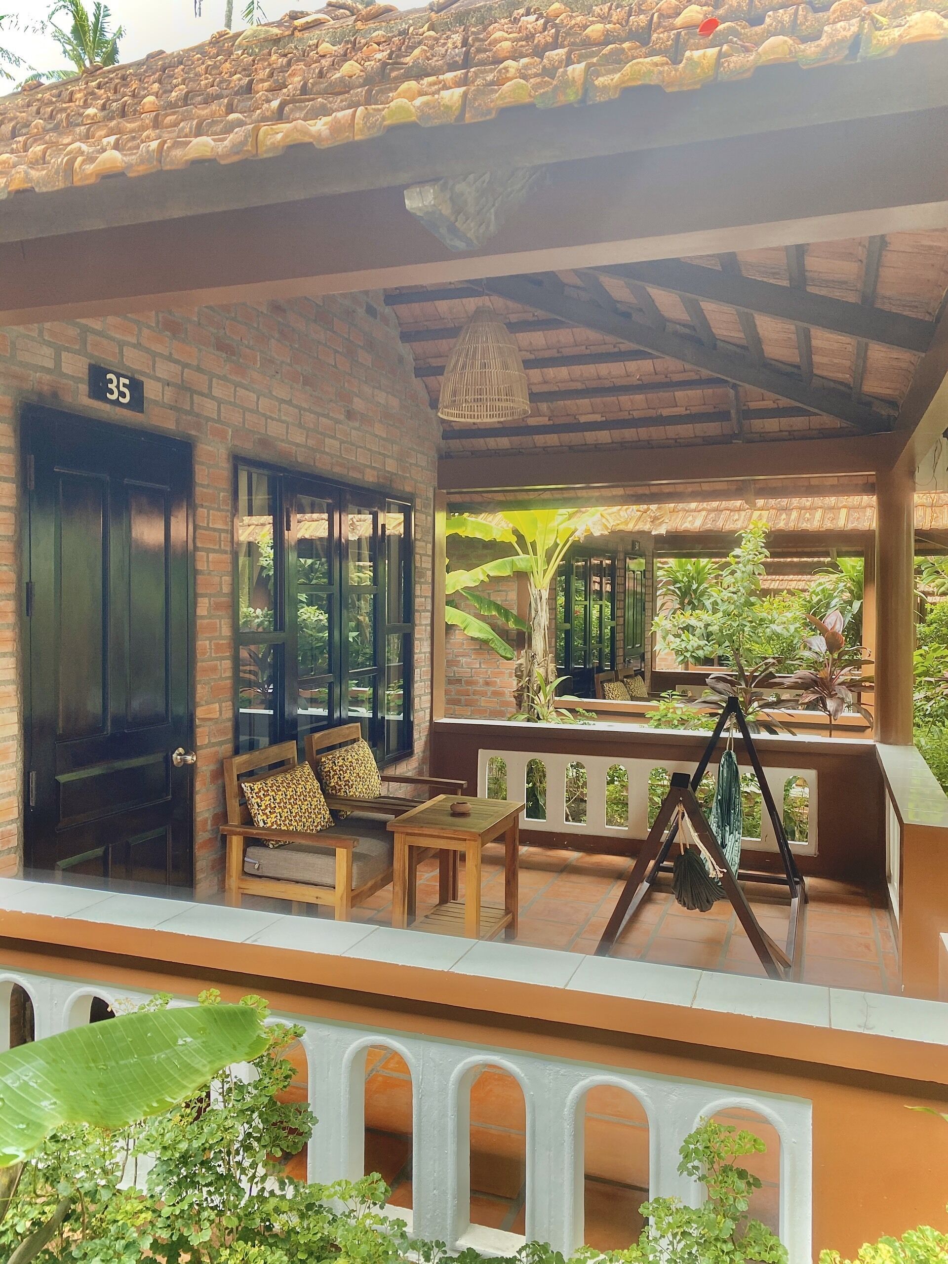 bungalow, garden view | terrace/patio