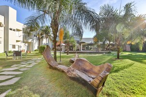 Outdoor pool, sun loungers