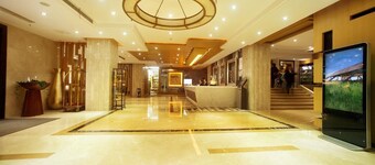Phoenix Regalia Hotel Chunxi - Chengdu