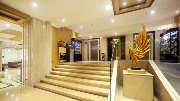 Lobby - Phoenix Regalia Hotel Chunxi - Chengdu (Chengdu)
