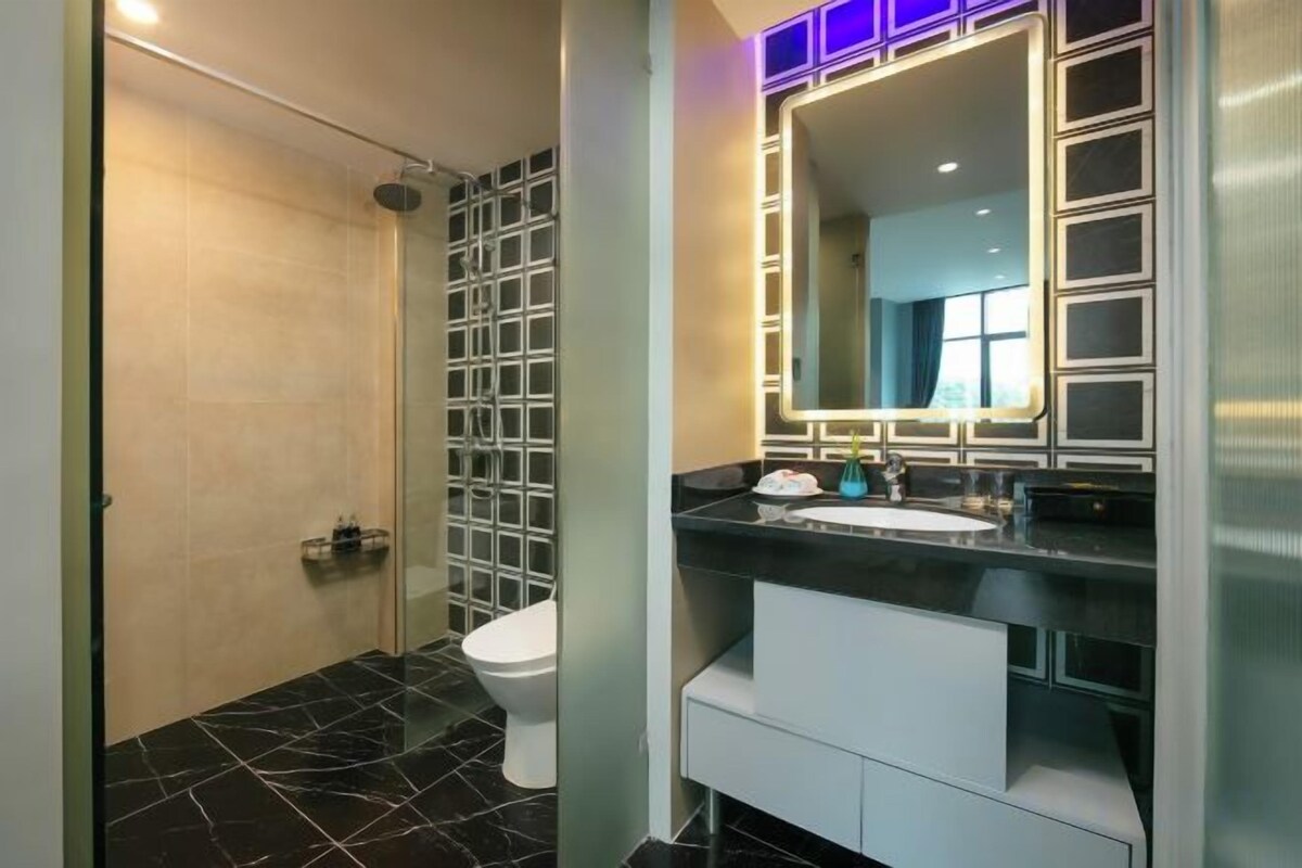 Bathroom | Shower, hair dryer (on request), slippers, bidet