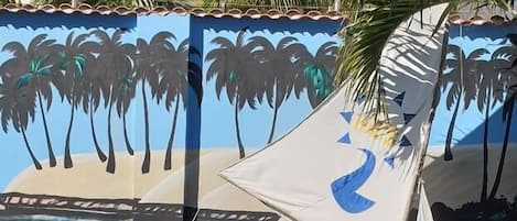 Televisión LCD de 39 pulgadas con canales por cable y televisión