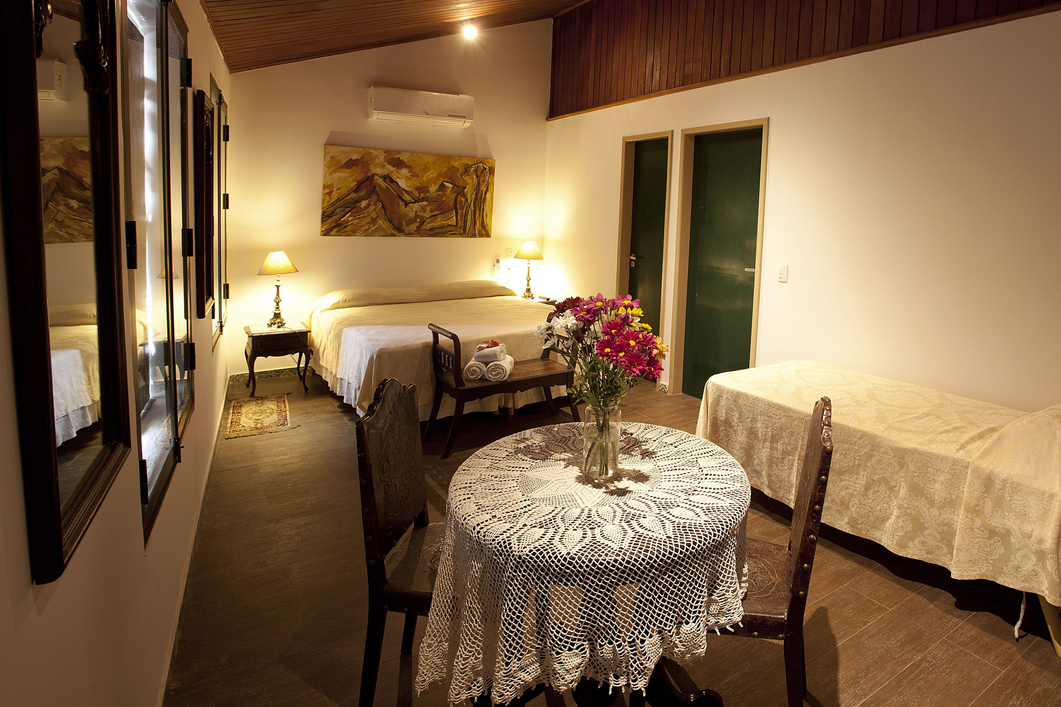 Superior Lujo | Minibar, caja de seguridad en la habitación y decoración personalizada 