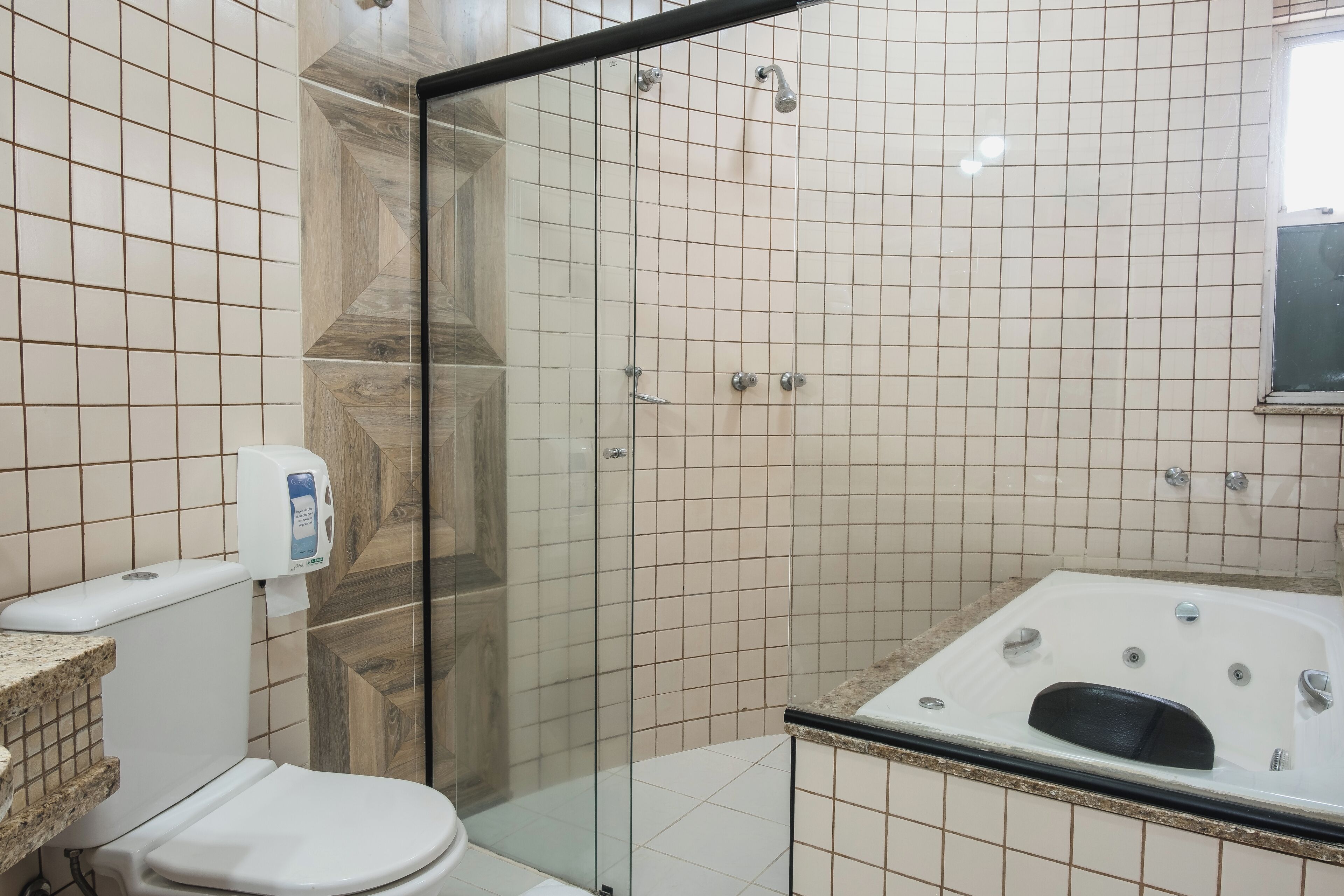 deluxe double room | bathroom | free toiletries, hair dryer, towels