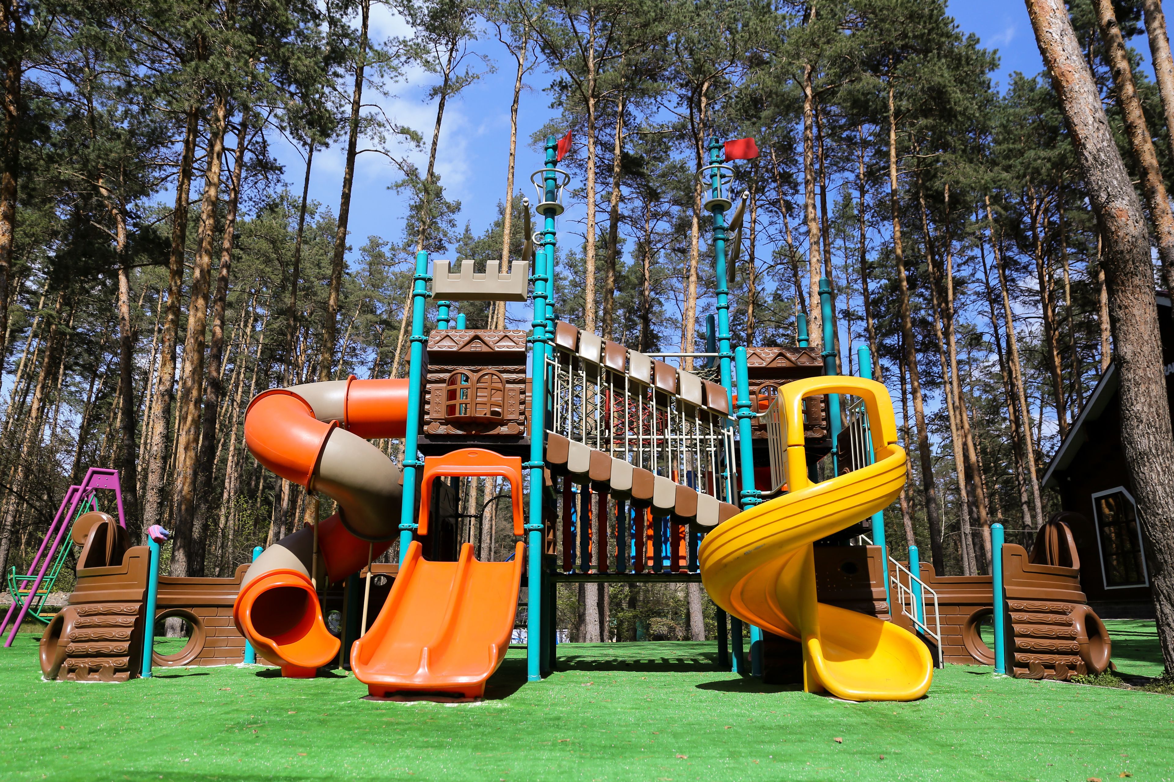 Außen-Kinderspielplatz