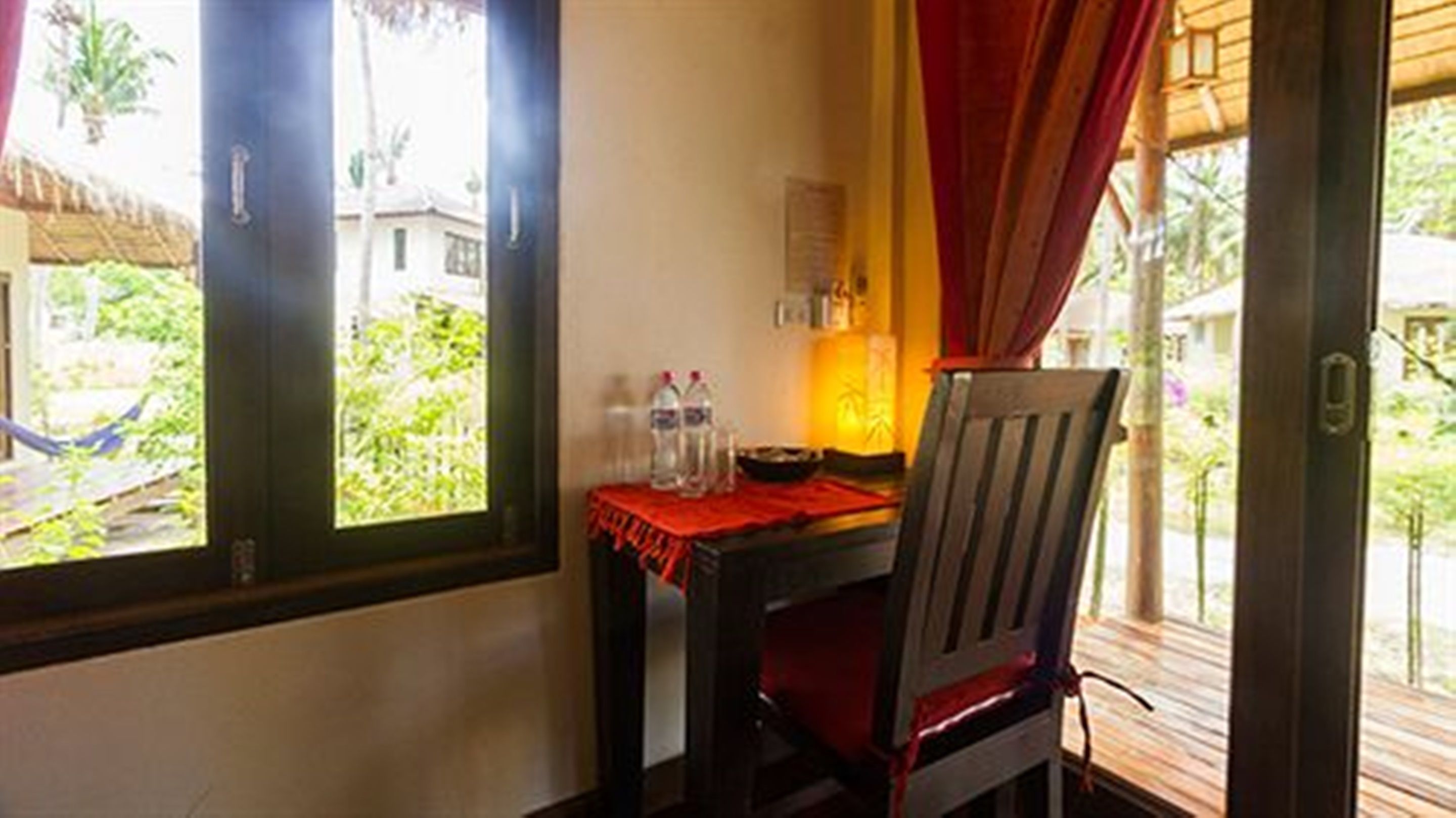 bungalow, partial sea view | room amenity