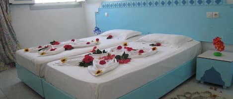 Triple Room | Premium bedding, desk, blackout drapes, rollaway beds